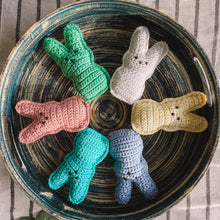 Load image into Gallery viewer, Crochet Easter Bunny Peeps