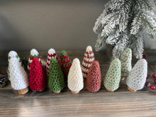 Load image into Gallery viewer, Vintage Mini Crochet Christmas Tree
