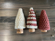 Load image into Gallery viewer, Farmhouse Mini Crochet Christmas Tree
