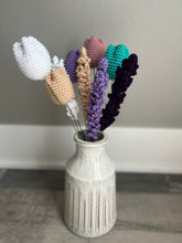 Load image into Gallery viewer, Crochet Floral Bouquet