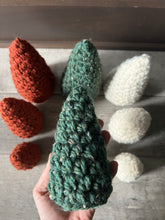 Load image into Gallery viewer, Tiered Chunky Crochet Christmas Tree